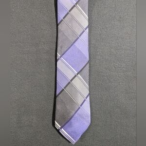 Kenneth Cole Reaction purple neck‎ tie 100% silk
